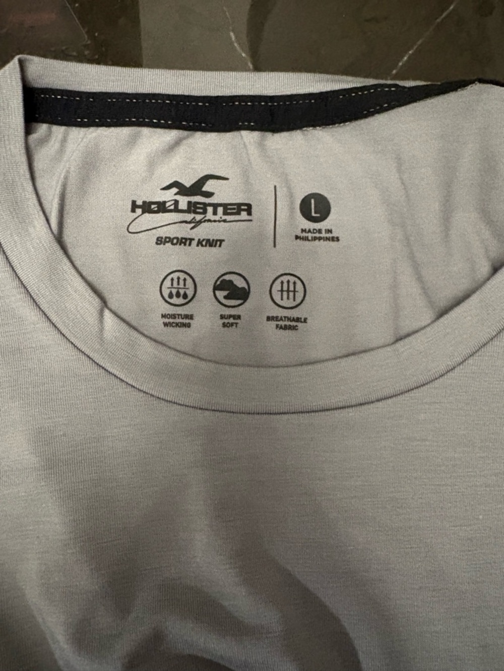 Hollister Men’s Sport Knit Moisture Wicking T-Shirt Grey Size Large - Picture 3 of 6
